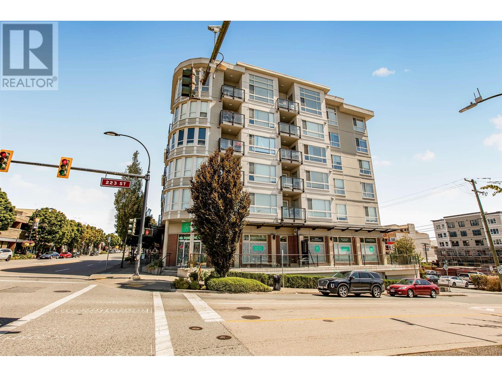 604 22318 LOUGHEED HIGHWAY, Maple Ridge