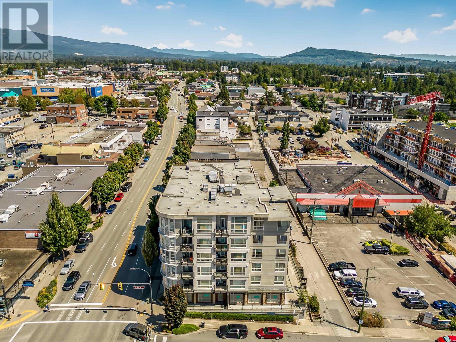 604 22318 LOUGHEED HIGHWAY, Maple Ridge