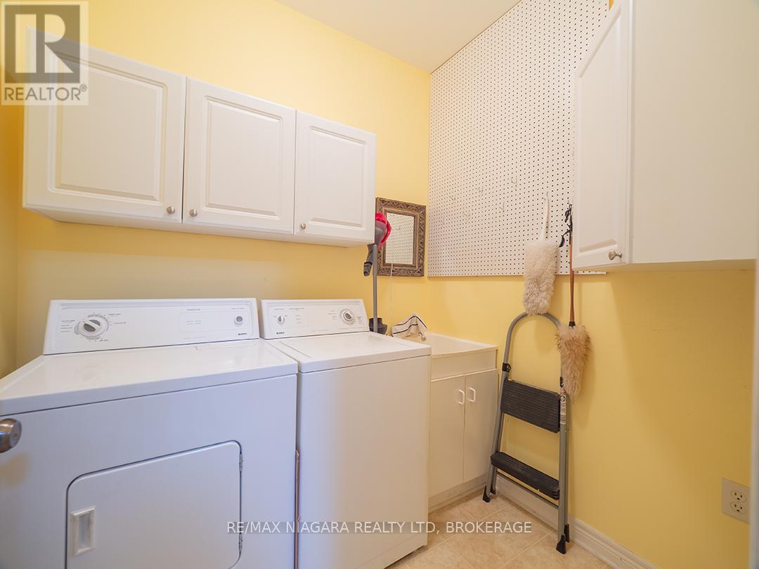 Photo 19 of 38 Maple Street, Port Colborne ON