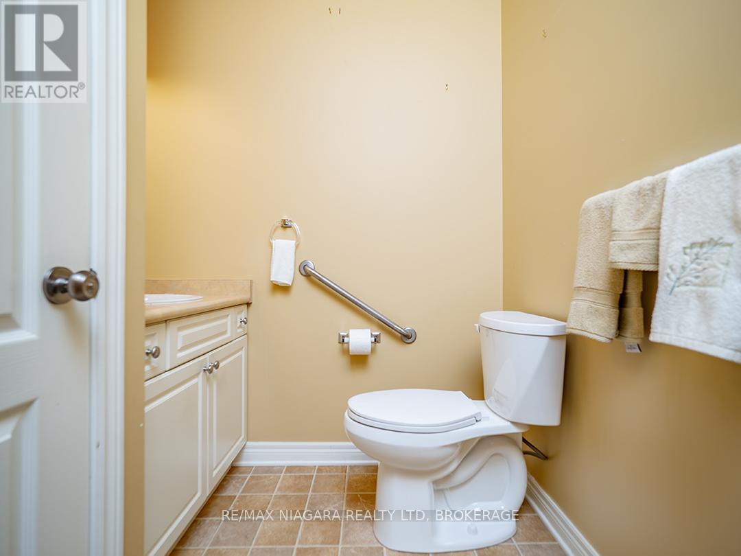 Photo 20 of 38 Maple Street, Port Colborne ON