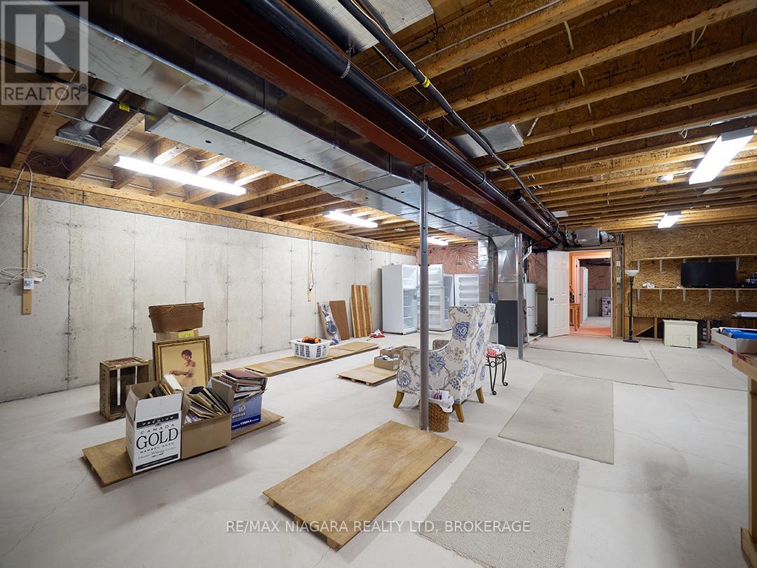 Photo 25 of 38 Maple Street, Port Colborne ON