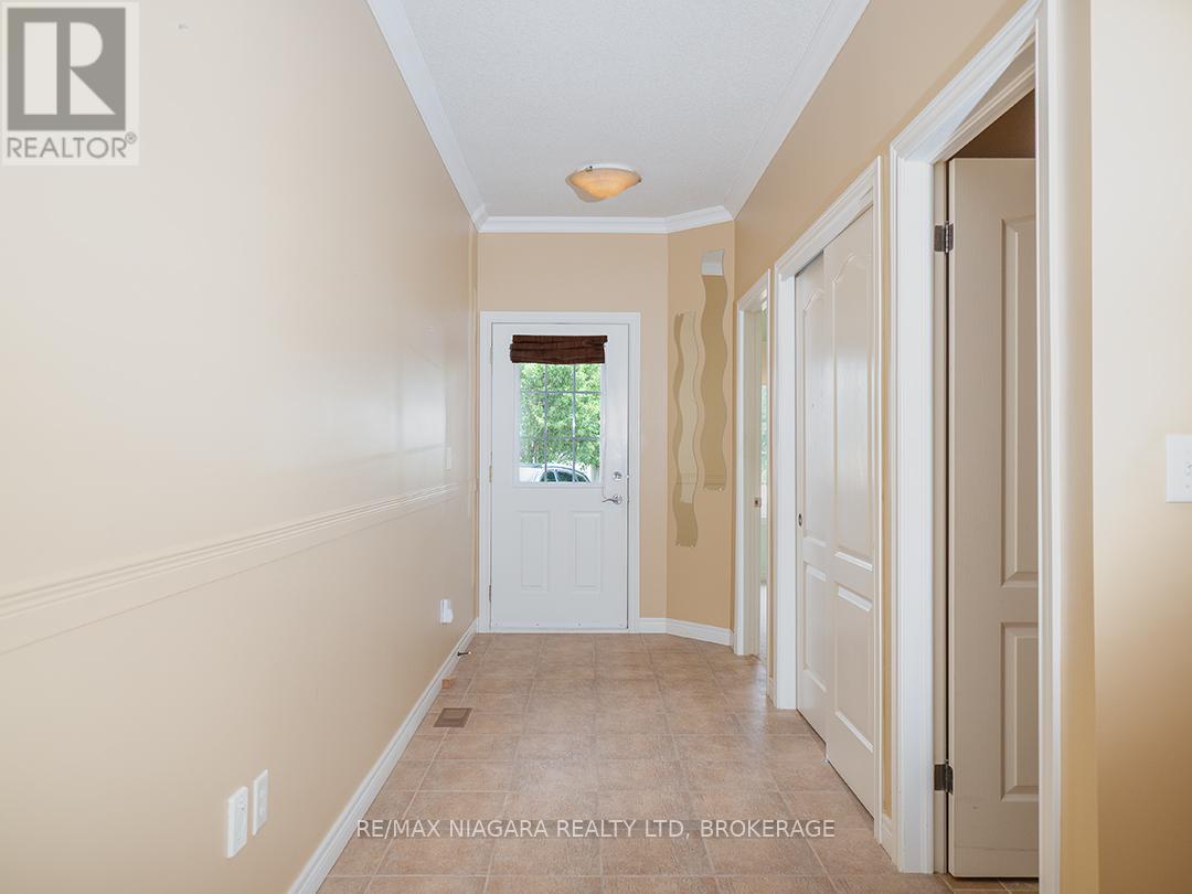 Photo 3 of 38 Maple Street, Port Colborne ON