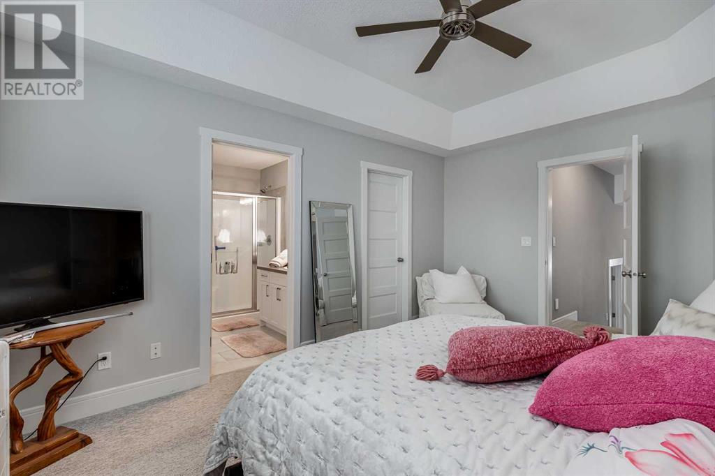 Photo 17 of 27 Henderson Crescent Nw, Penhold AB
