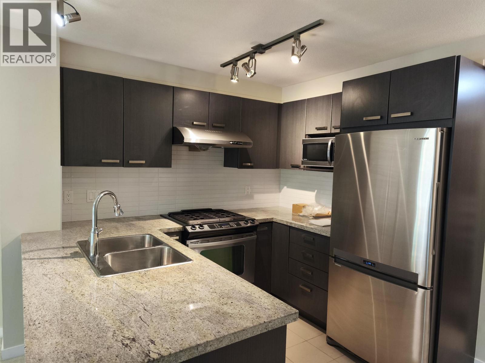 Photo 3 of 227 9500 Odlin Road, Richmond BC