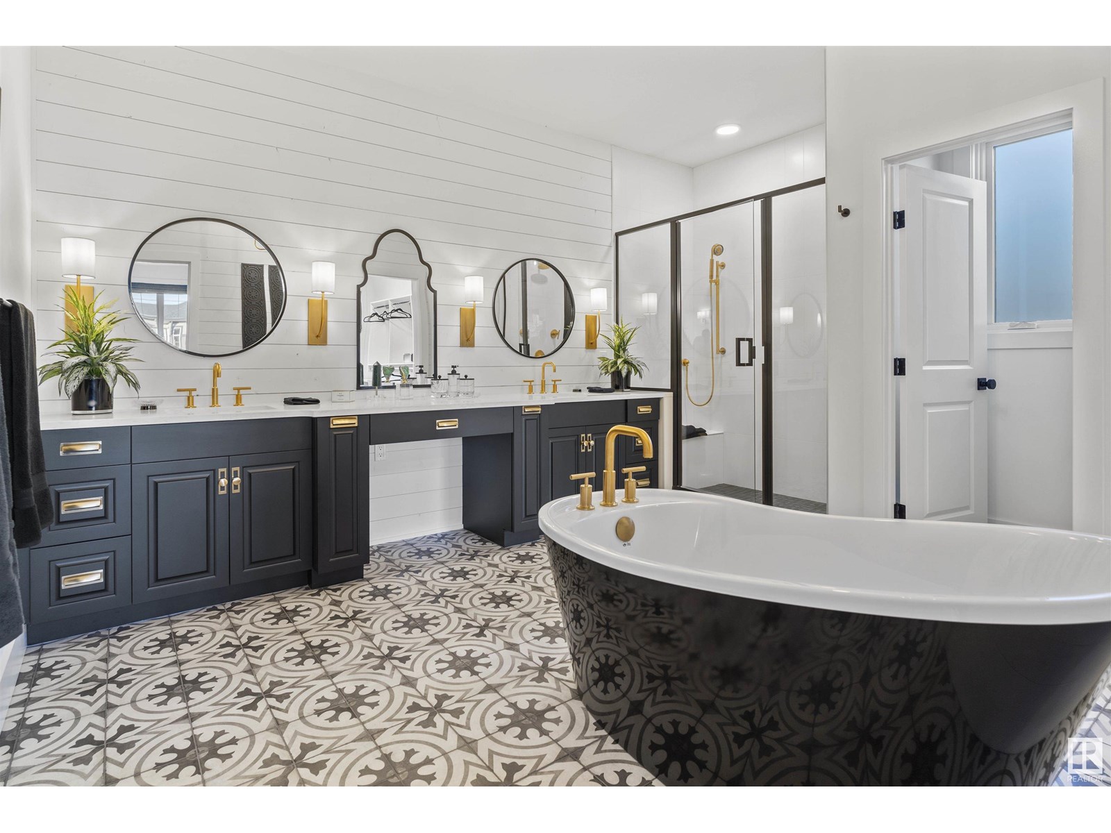Photo 14 of 1493 Howes Crescent Cr Sw Sw, Edmonton AB