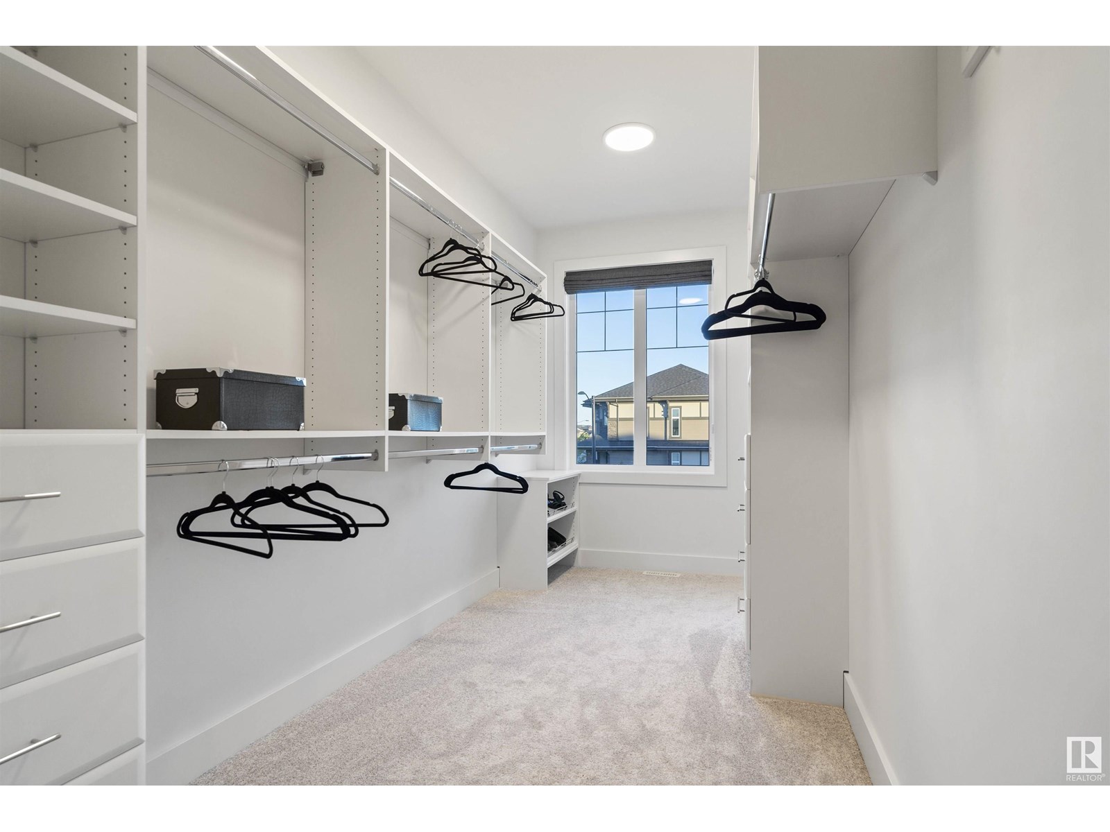 Photo 15 of 1493 Howes Crescent Cr Sw Sw, Edmonton AB