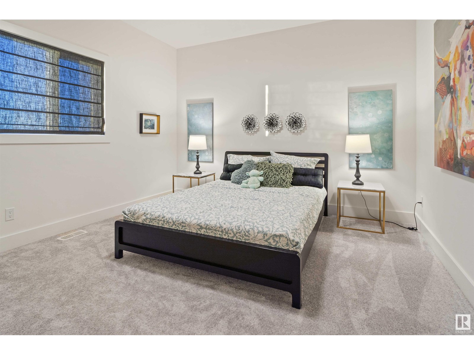 Photo 17 of 1493 Howes Crescent Cr Sw Sw, Edmonton AB