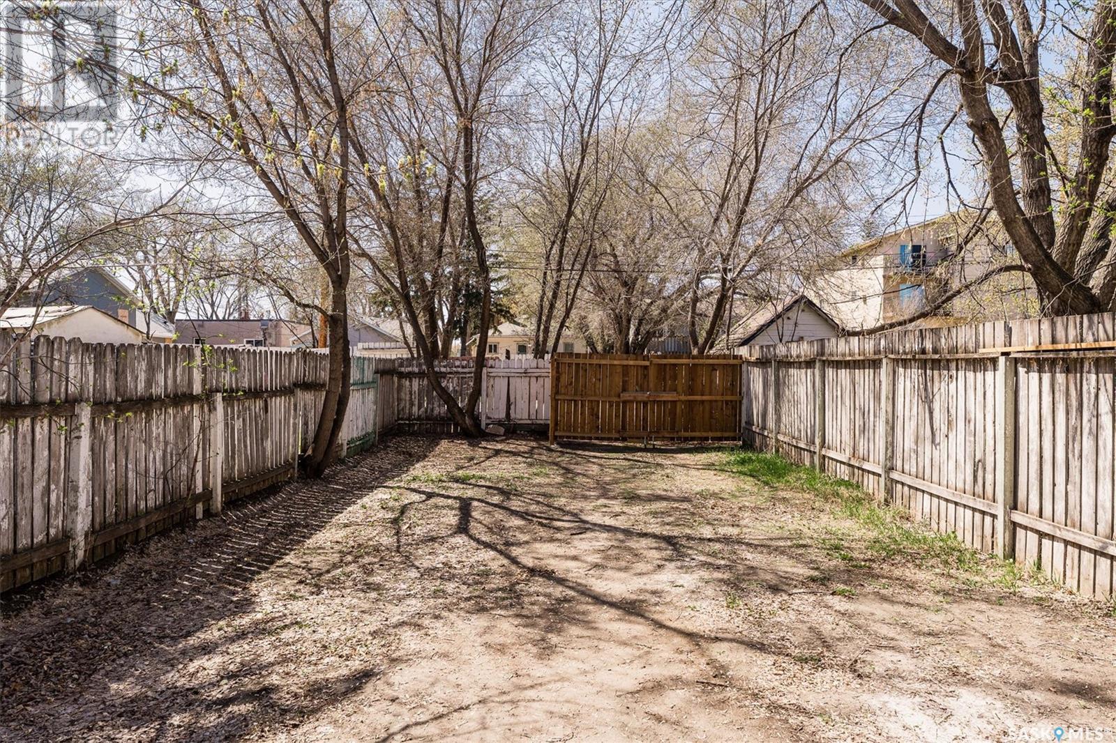 Photo 24 of 217 R Avenue S, Saskatoon SK
