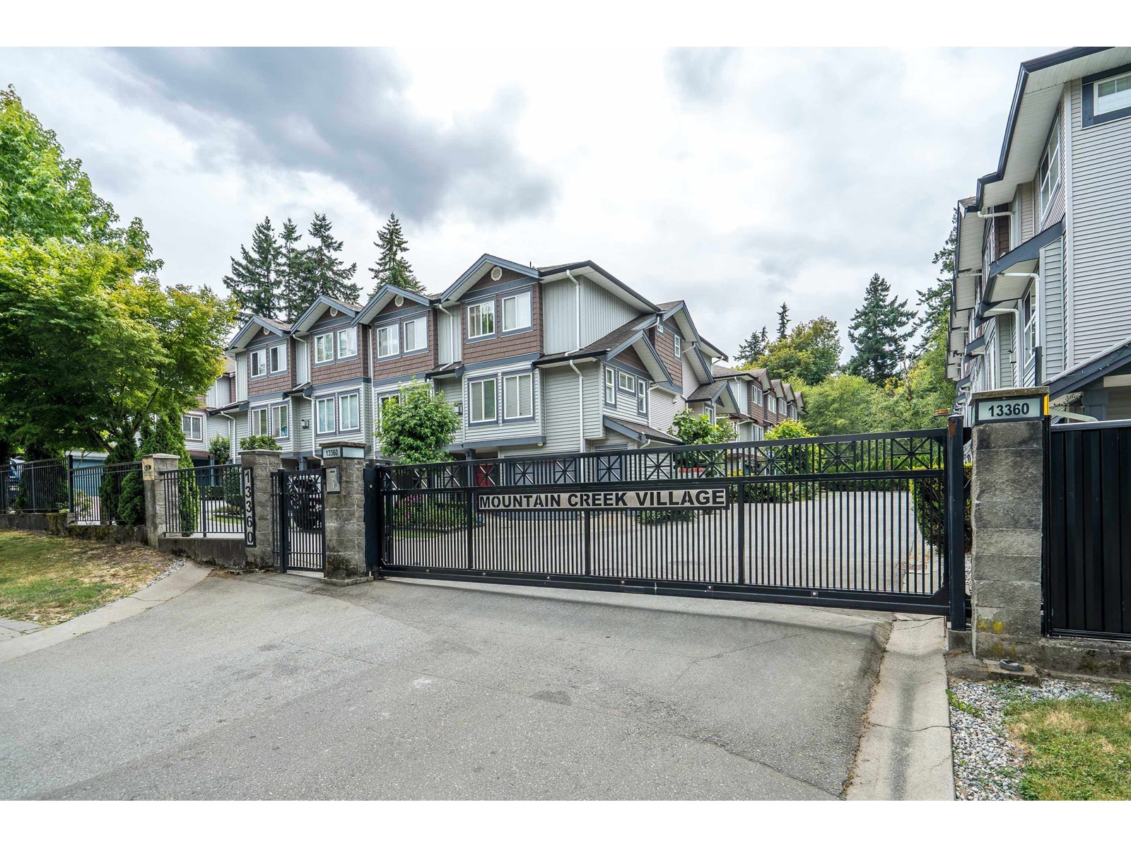 Photo 31 of 21 13360 King George Boulevard, Surrey BC