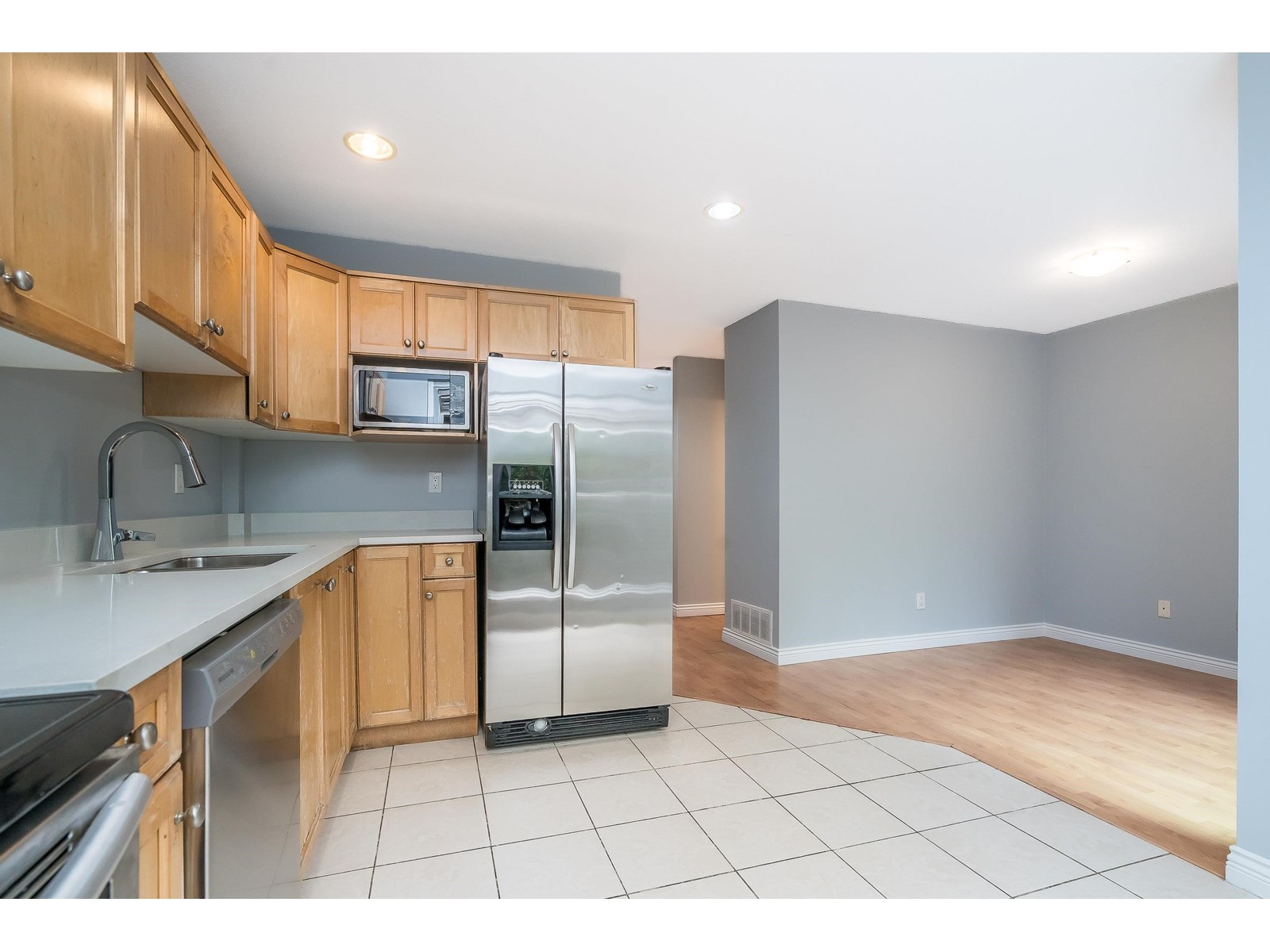 Photo 6 of 21 13360 King George Boulevard, Surrey BC