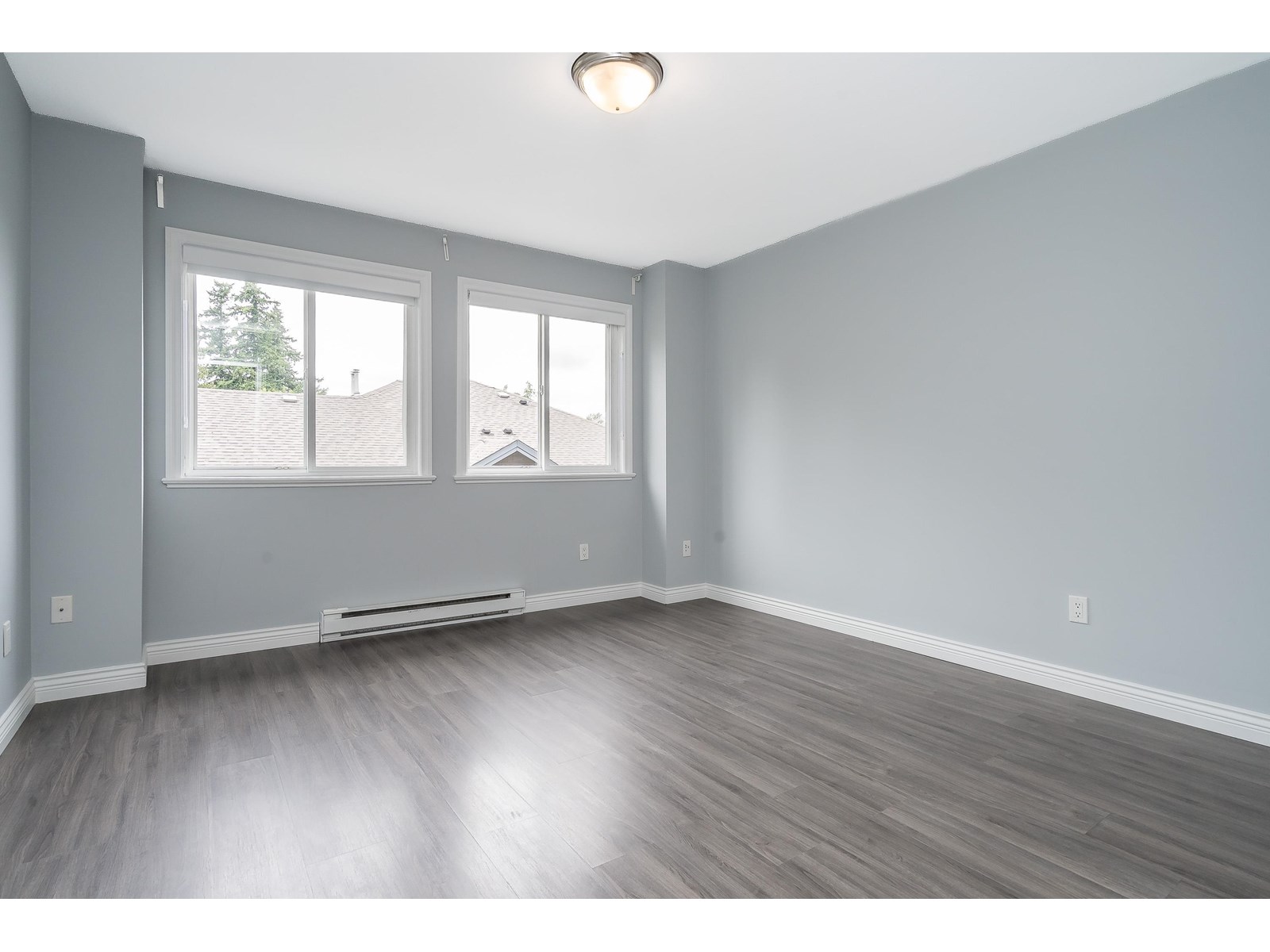 Photo 26 of 21 13360 King George Boulevard, Surrey BC