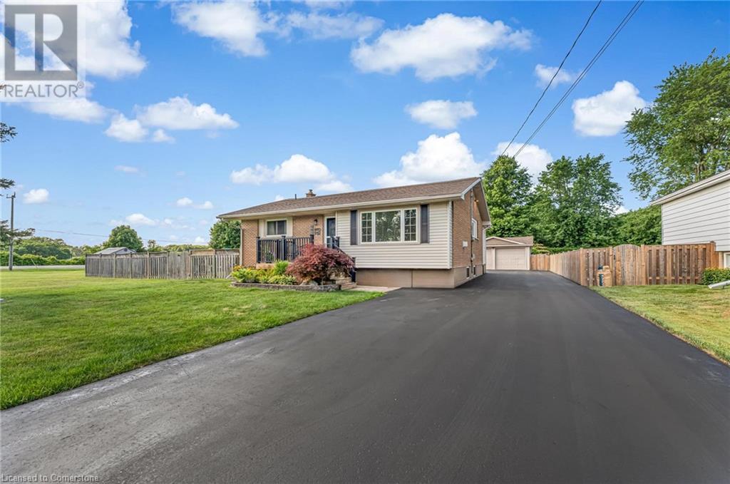 Photo 3 of 9924 Dickenson Road W, Hamilton ON