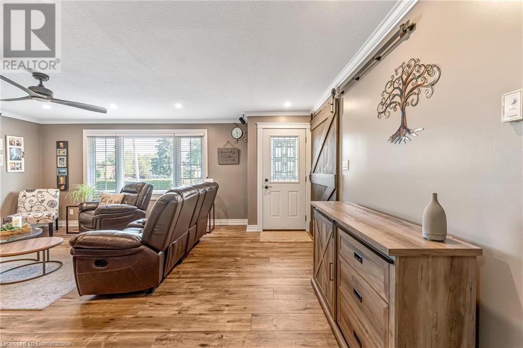 Photo 6 of 9924 Dickenson Road W, Hamilton ON