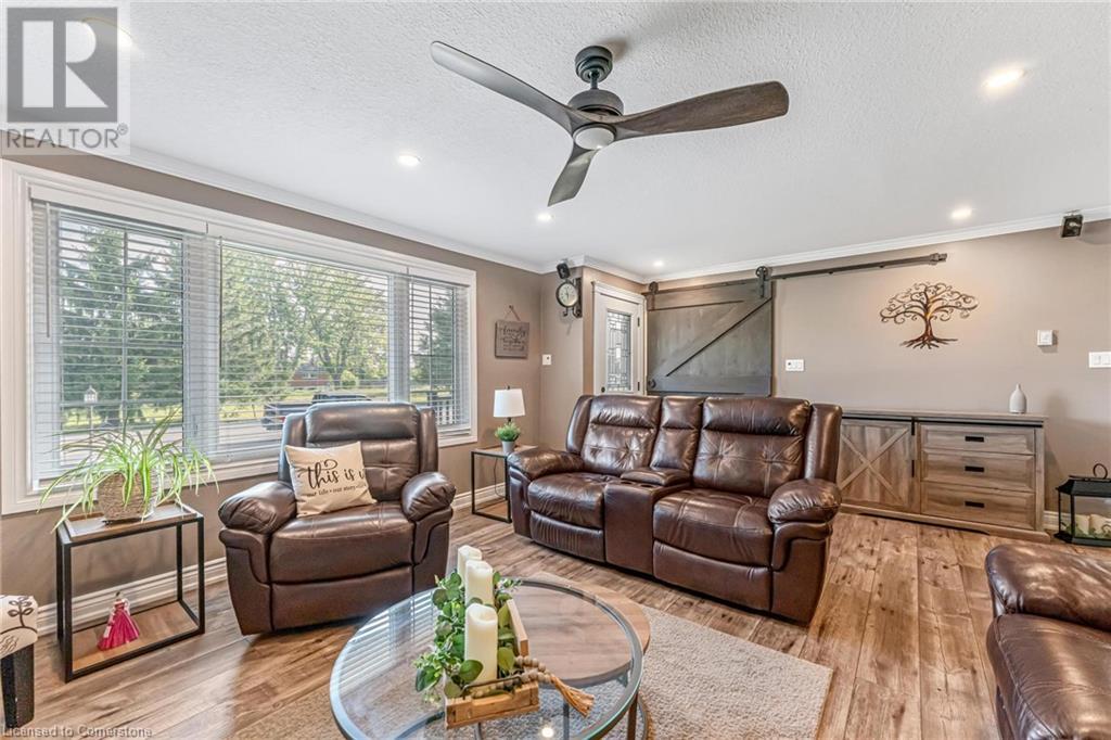 Photo 5 of 9924 Dickenson Road W, Hamilton ON