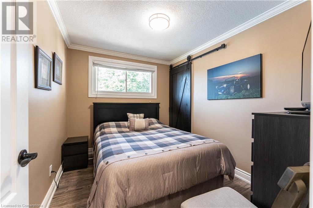 Photo 18 of 9924 Dickenson Road W, Hamilton ON