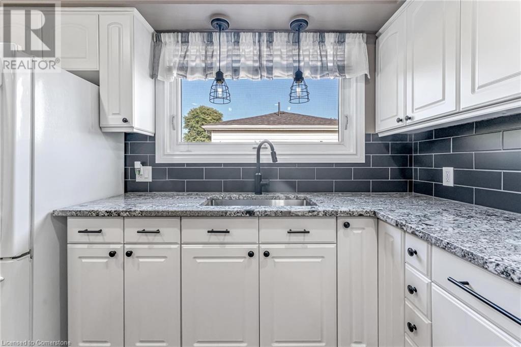 Photo 12 of 9924 Dickenson Road W, Hamilton ON