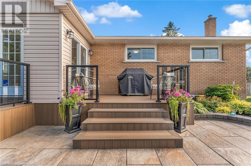 Photo 30 of 9924 Dickenson Road W, Hamilton ON