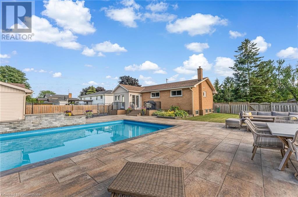 Photo 32 of 9924 Dickenson Road W, Hamilton ON