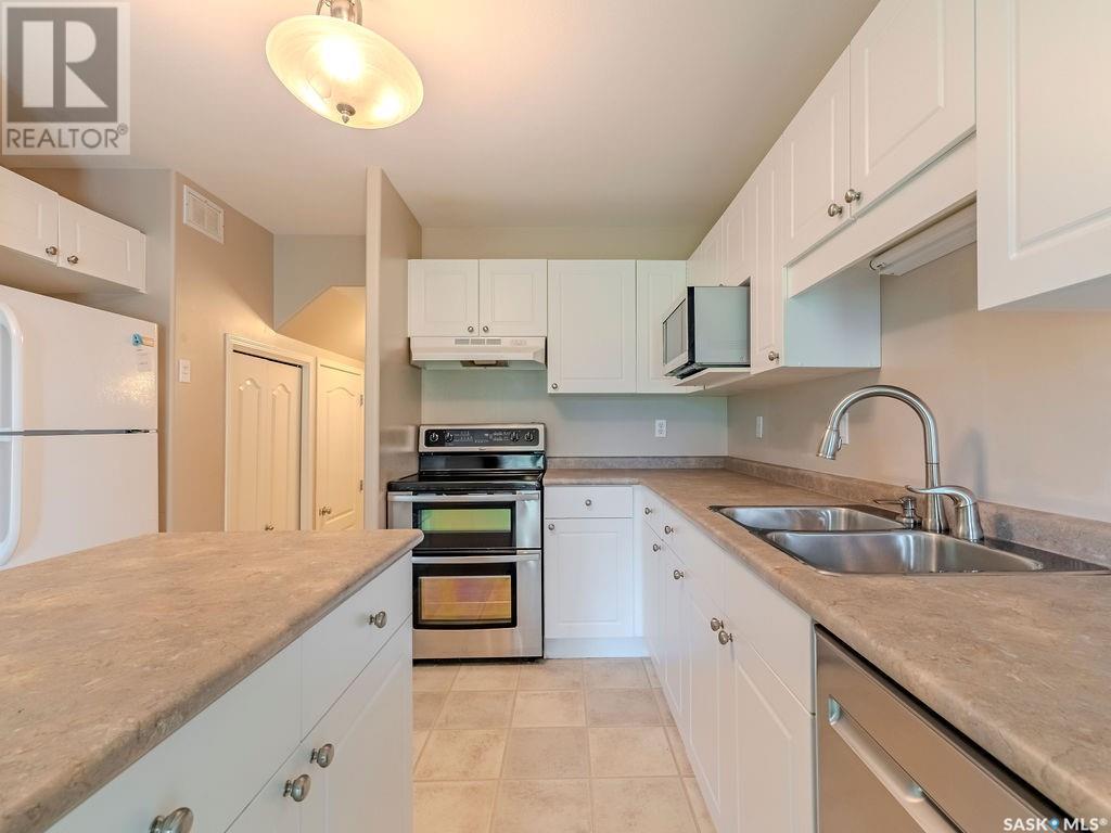 Single Family House 2 Level for Sale in   Heritage GREEN Saskatoon 