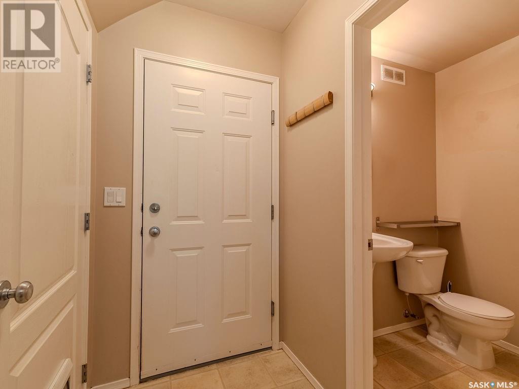 Single Family House 2 Level for Sale in   Heritage GREEN Saskatoon 