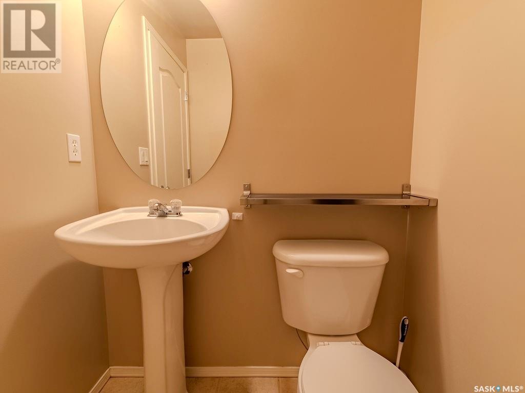Single Family House 2 Level for Sale in   Heritage GREEN Saskatoon 