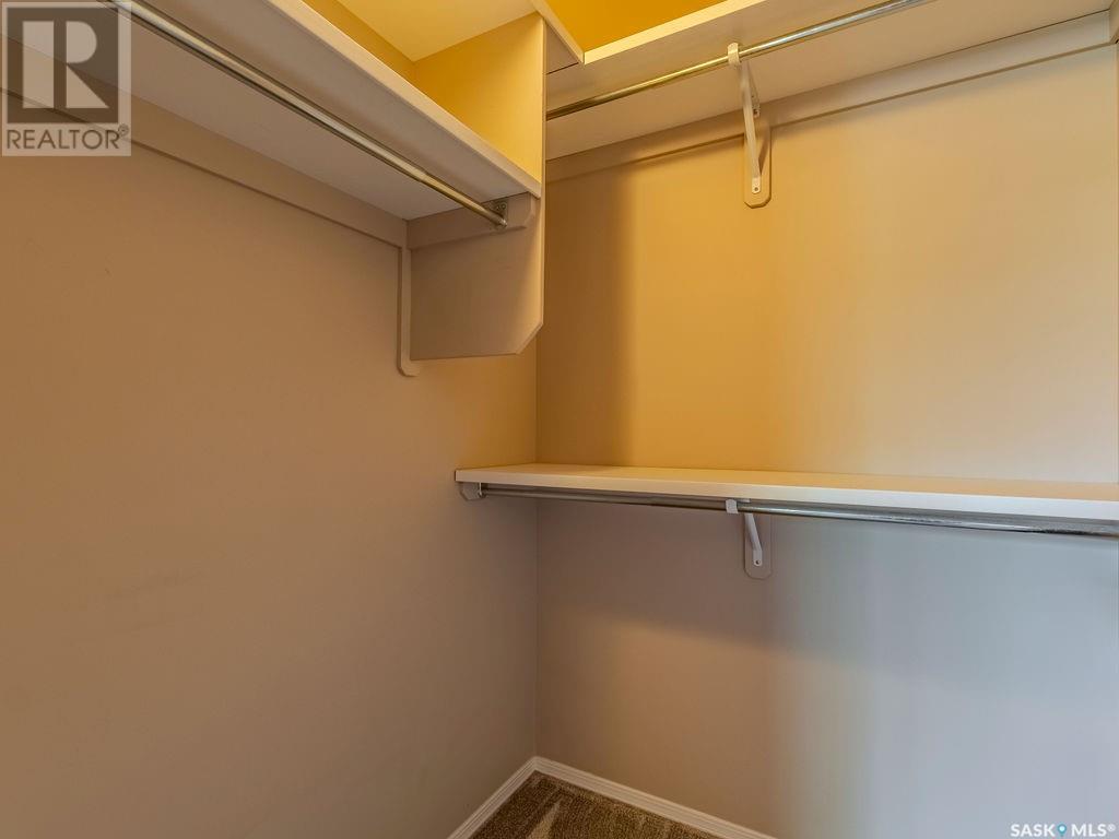 Single Family House 2 Level for Sale in   Heritage GREEN Saskatoon 