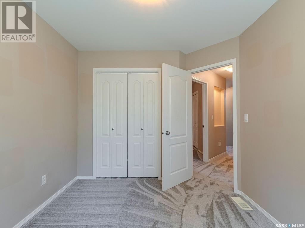 Single Family House 2 Level for Sale in   Heritage GREEN Saskatoon 