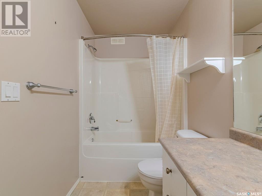 Single Family House 2 Level for Sale in   Heritage GREEN Saskatoon 