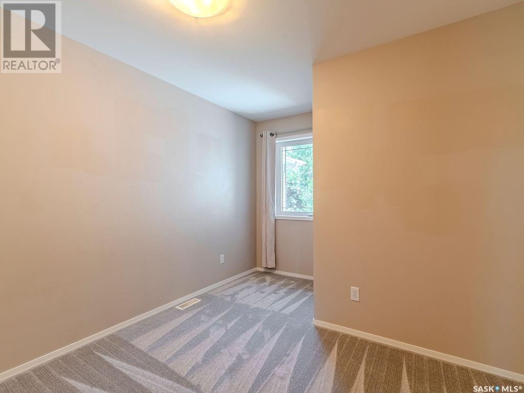 Single Family House 2 Level for Sale in   Heritage GREEN Saskatoon 