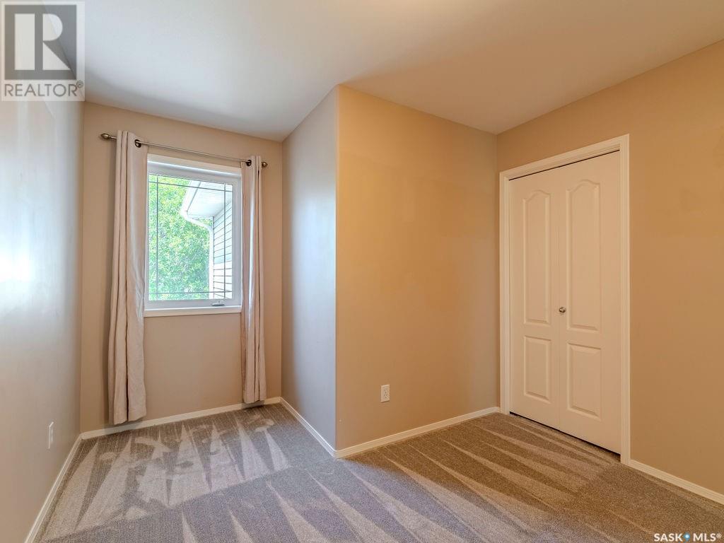 Single Family House 2 Level for Sale in   Heritage GREEN Saskatoon 