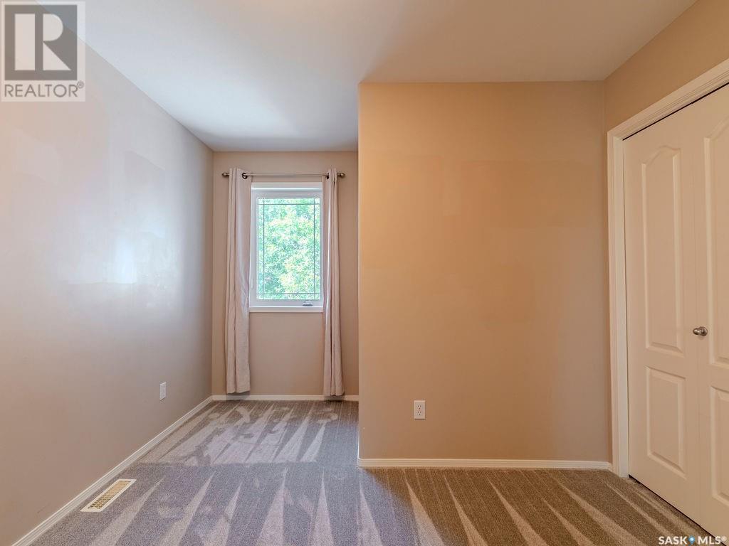 Single Family House 2 Level for Sale in   Heritage GREEN Saskatoon 