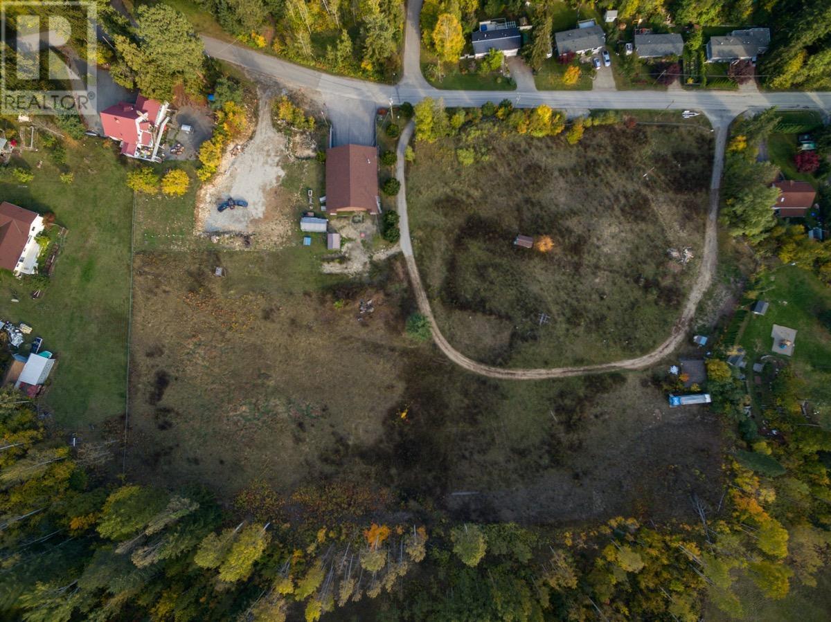 Photo 2 of 2677 Greenwood Road, Nelson BC