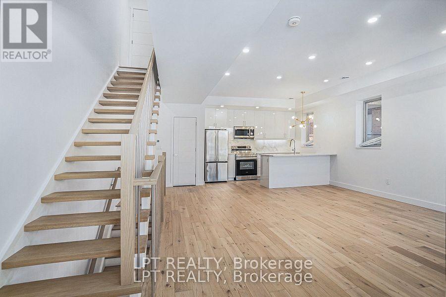 Photo 13 of Unit B 14 Stevens Avenue, Ottawa ON