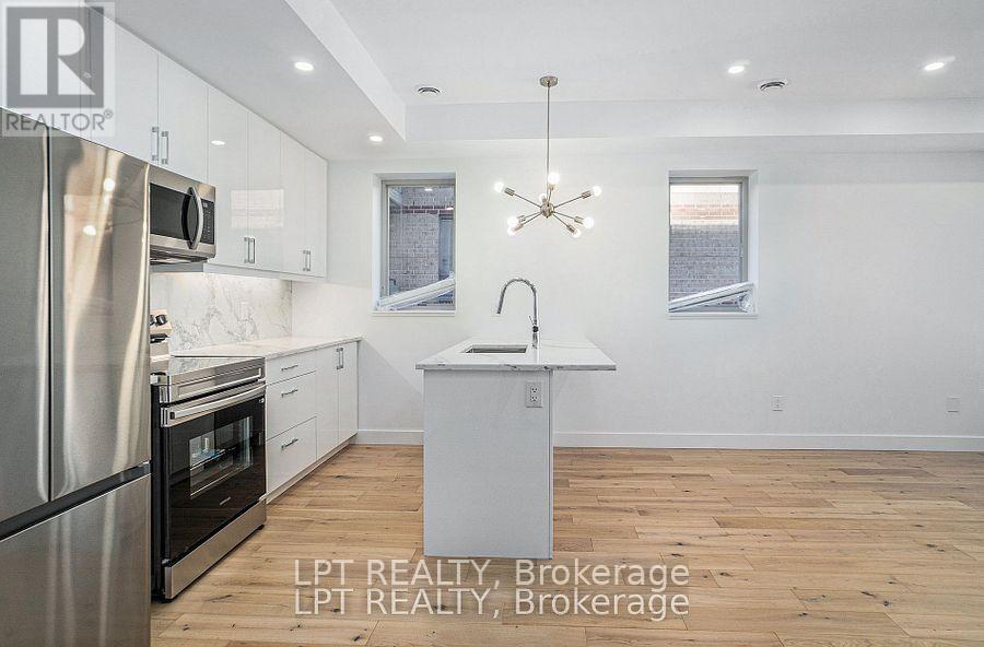 Photo 18 of Unit B 14 Stevens Avenue, Ottawa ON