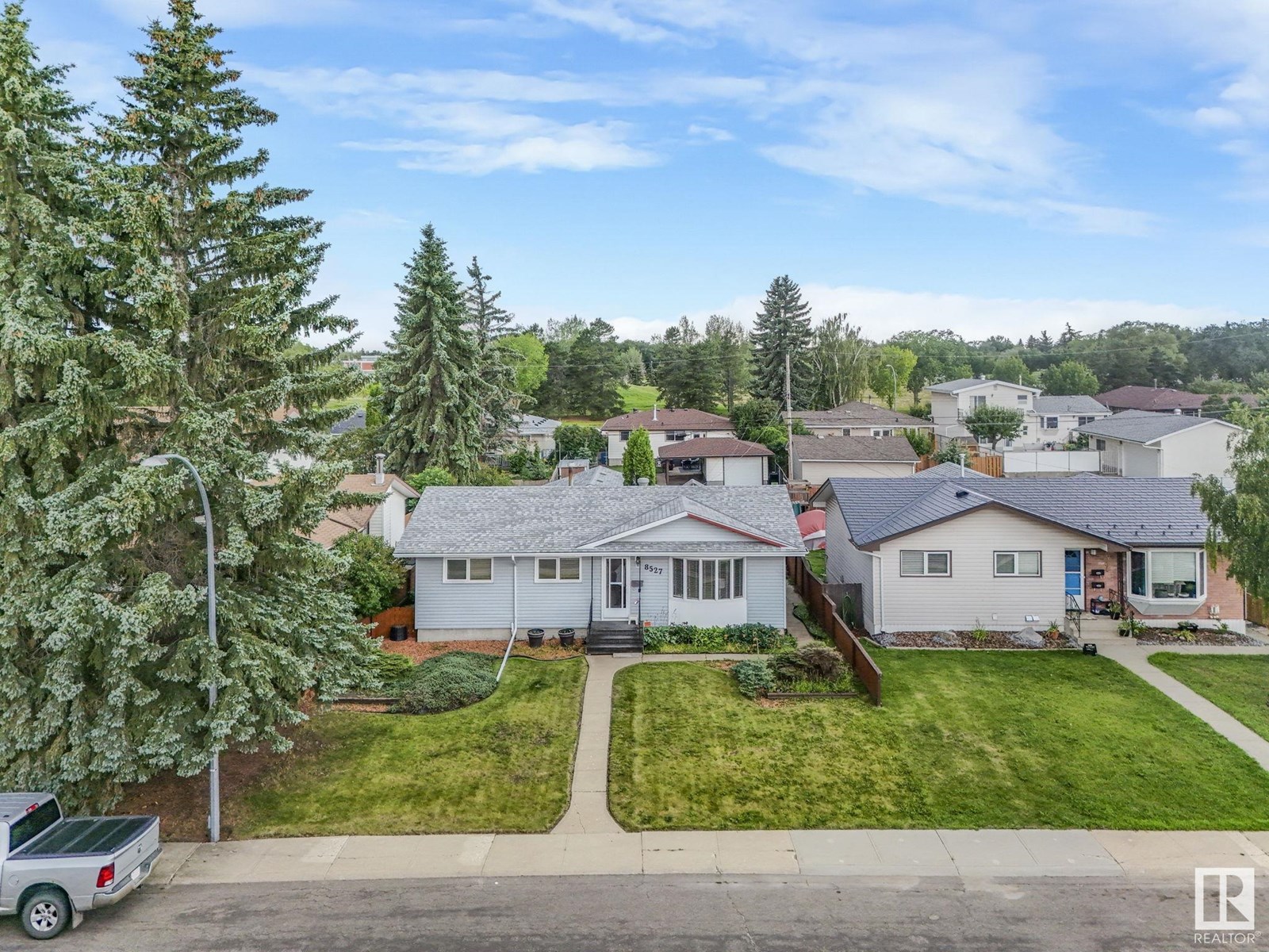 Photo 17 of 8527 134 A Av Nw, Edmonton AB