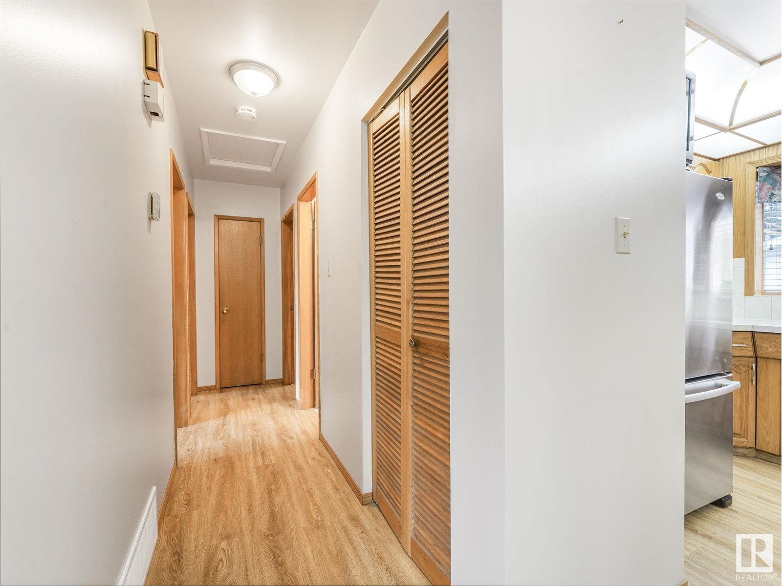 Photo 27 of 8527 134 A Av Nw, Edmonton AB