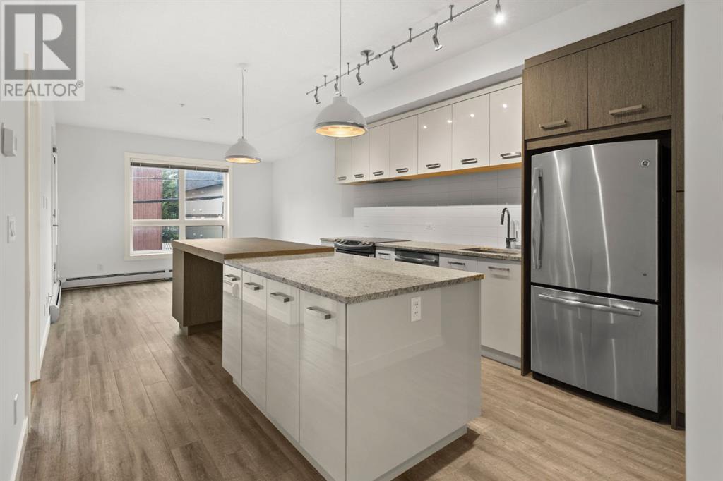 Single Family House for Sale in    Street NE Renfrew Calgary 