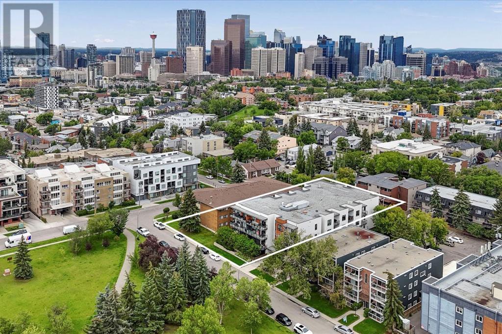 Single Family House for Sale in    Street NE Renfrew Calgary 