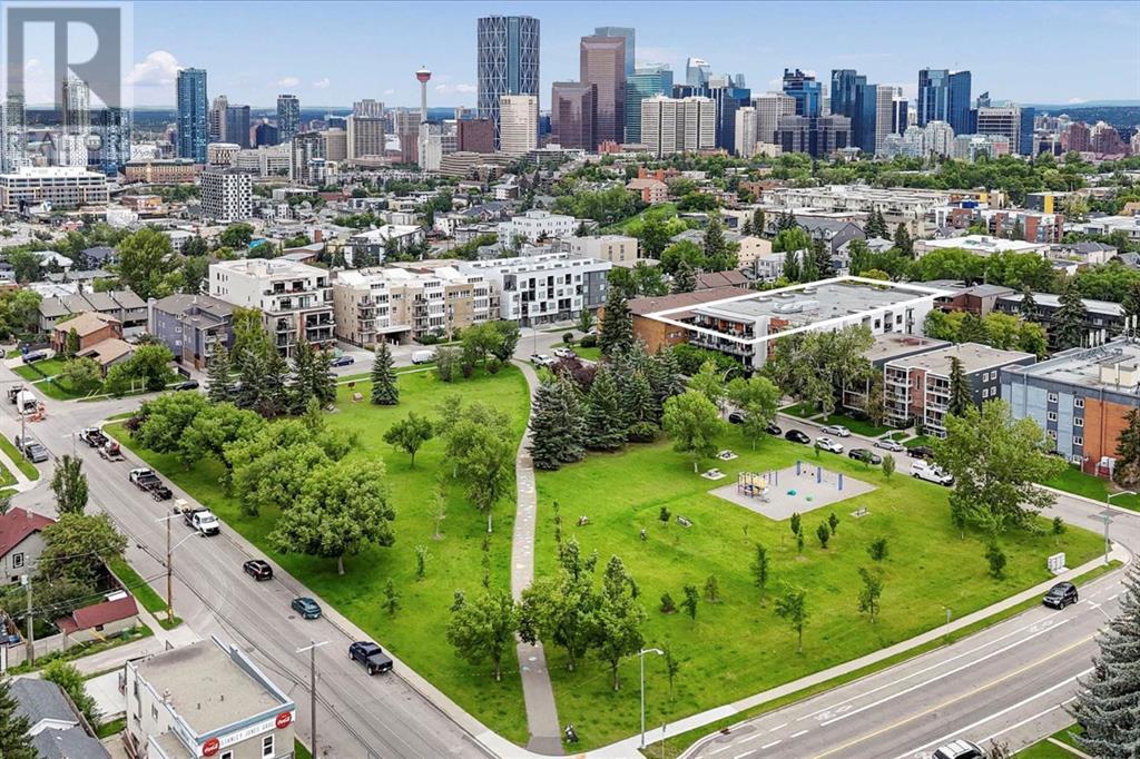 Single Family House for Sale in    Street NE Renfrew Calgary 