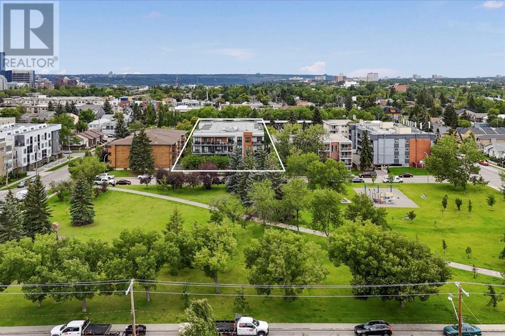 Single Family House for Sale in    Street NE Renfrew Calgary 
