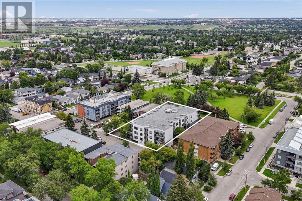 Single Family House for Sale in    Street NE Renfrew Calgary 