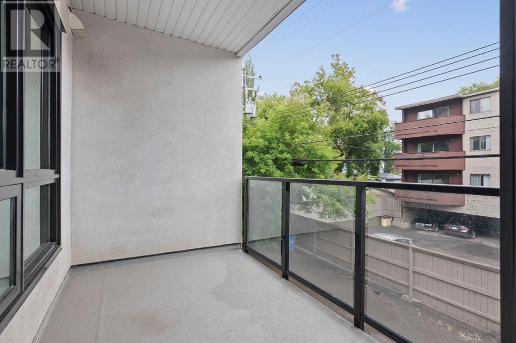 Single Family House for Sale in    Street NE Renfrew Calgary 