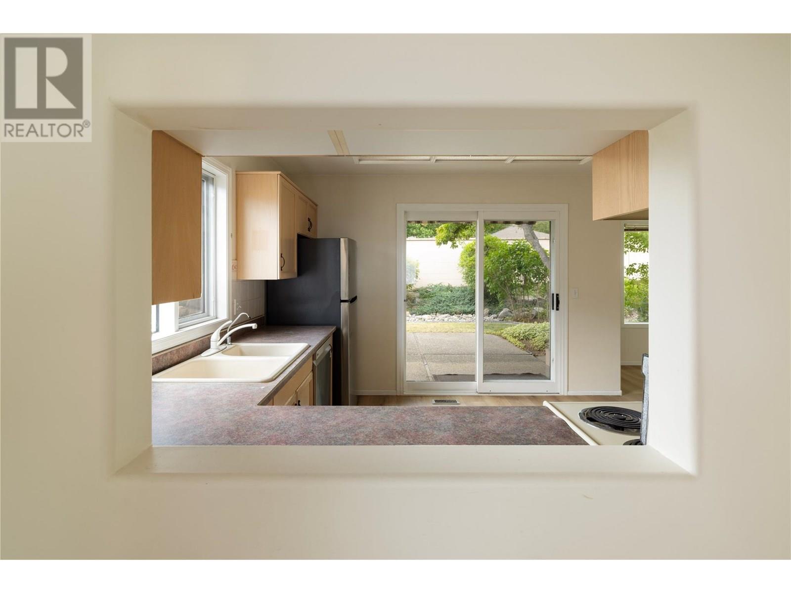 118 595 Yates Road, Kelowna