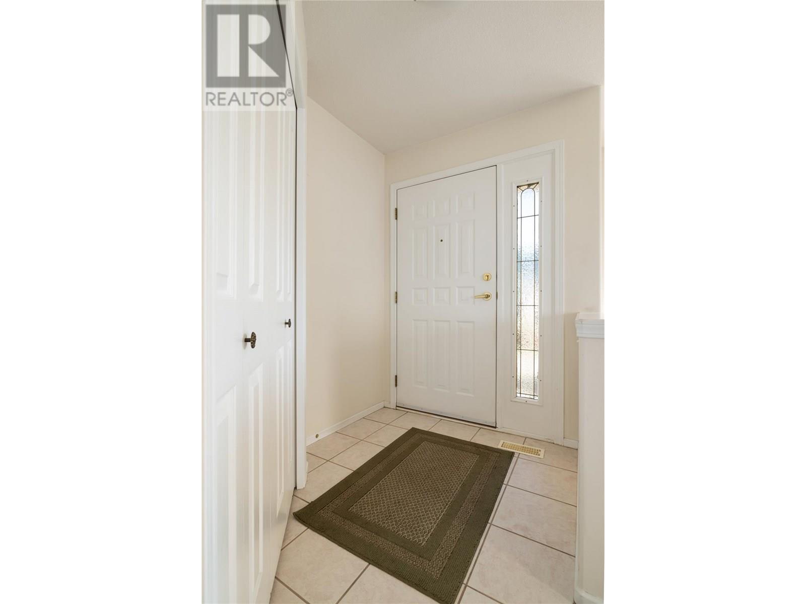 118 595 Yates Road, Kelowna