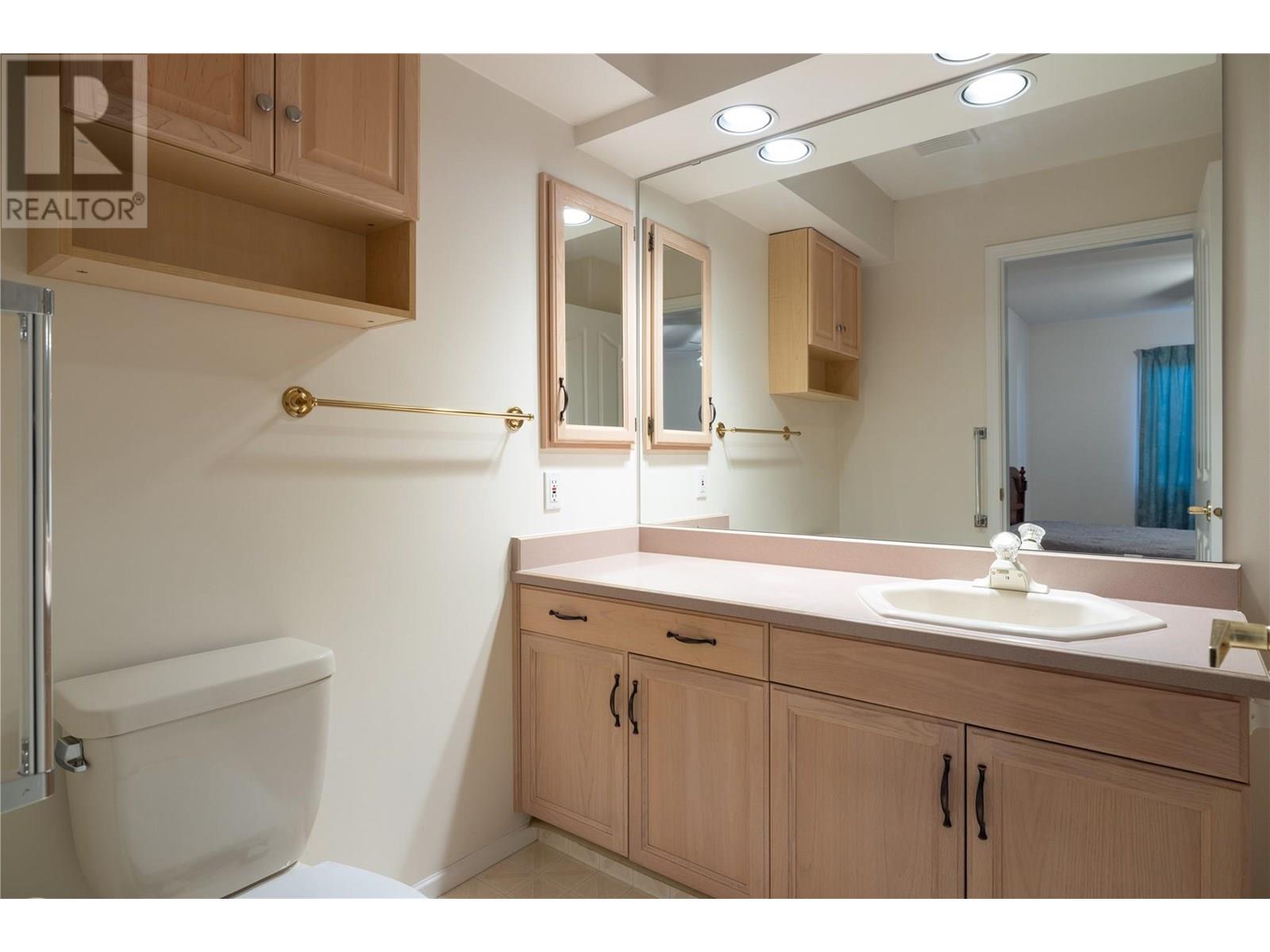 118 595 Yates Road, Kelowna