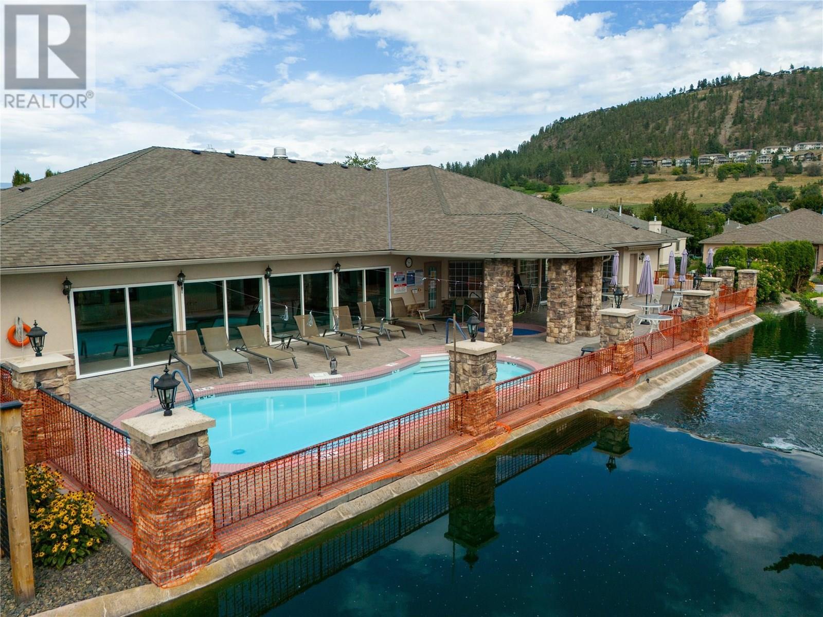 118 595 Yates Road, Kelowna