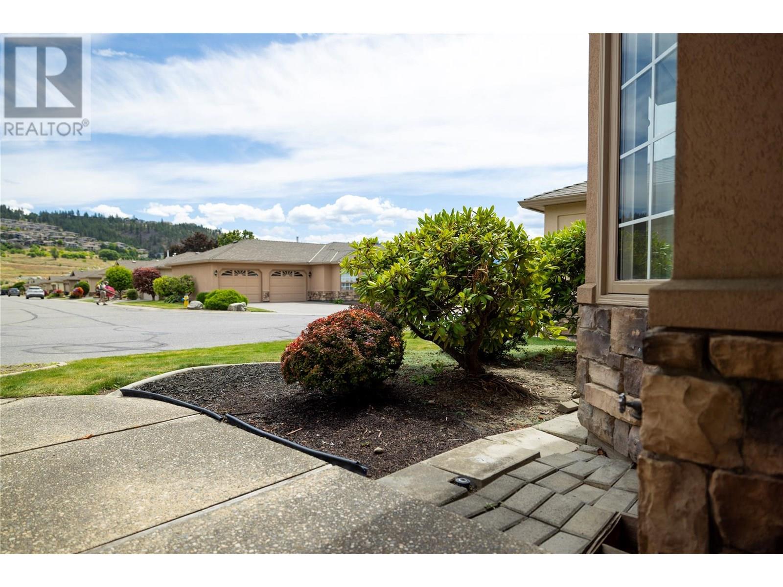 118 595 Yates Road, Kelowna