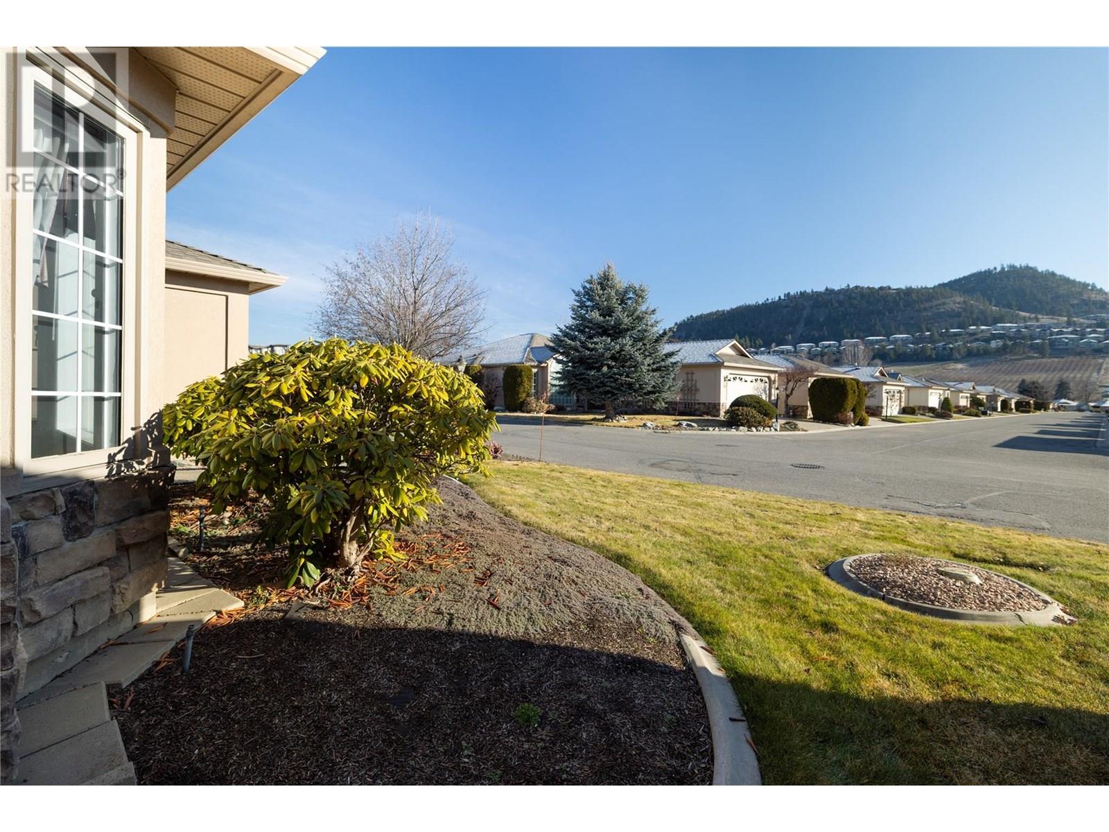 118 595 Yates Road, Kelowna