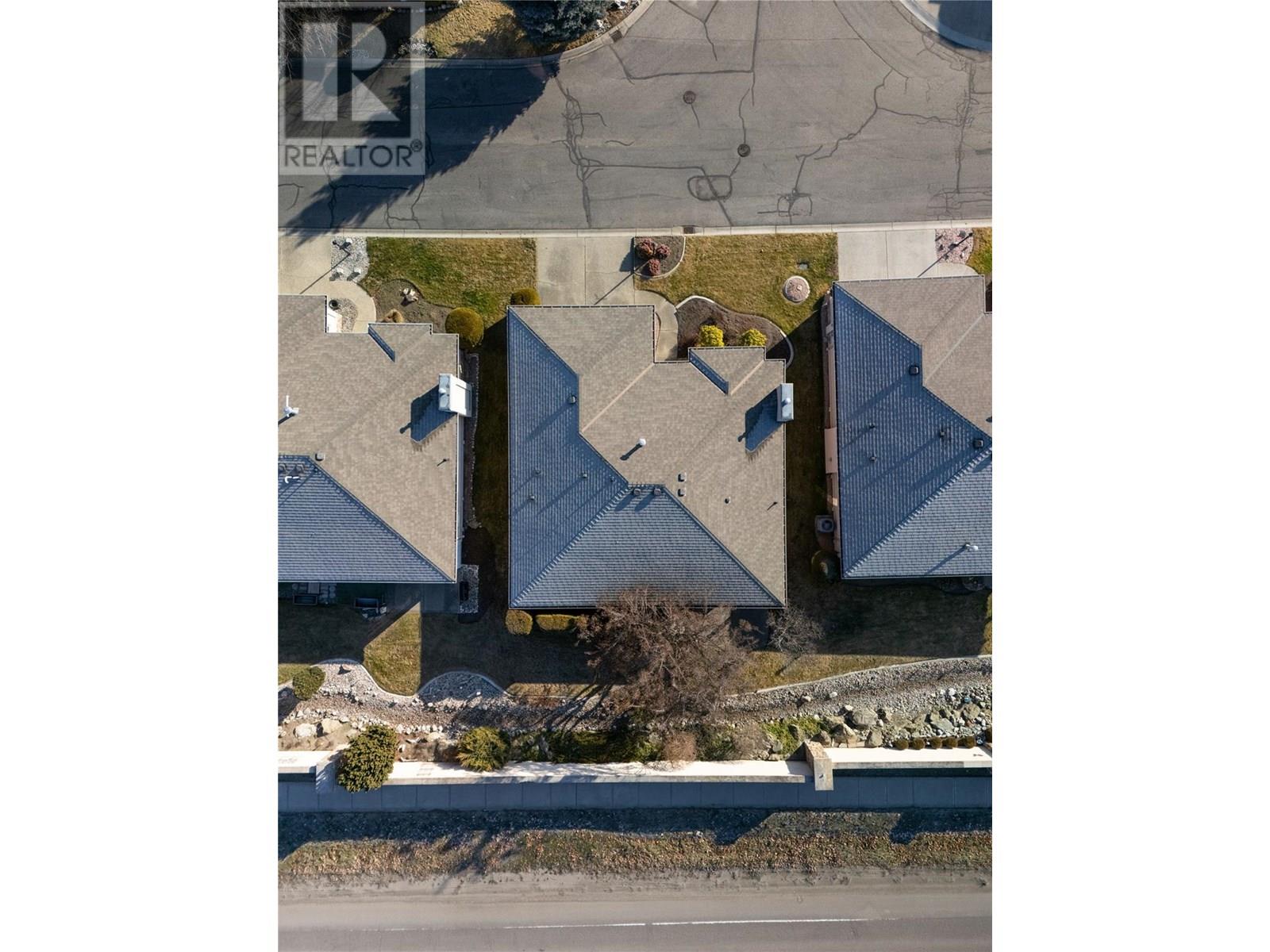 118 595 Yates Road, Kelowna