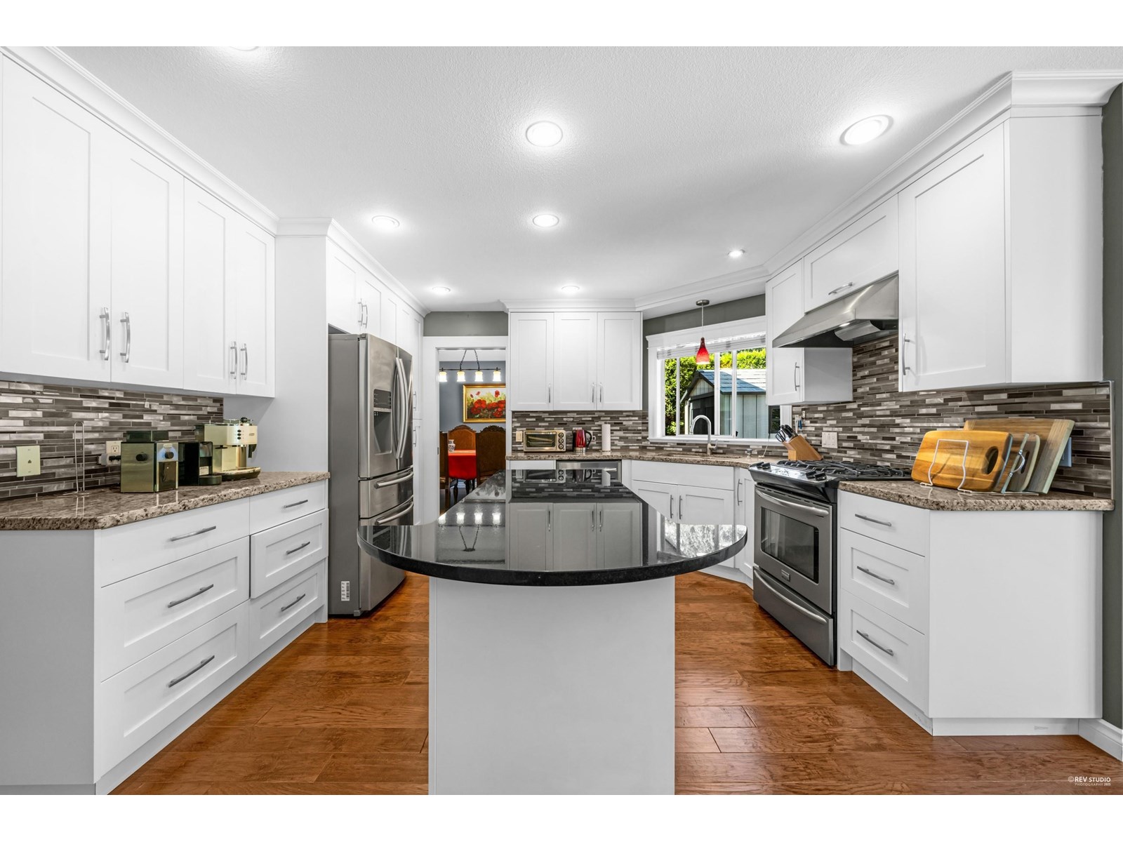 Photo 10 of 15033 21 B Avenue, Surrey BC